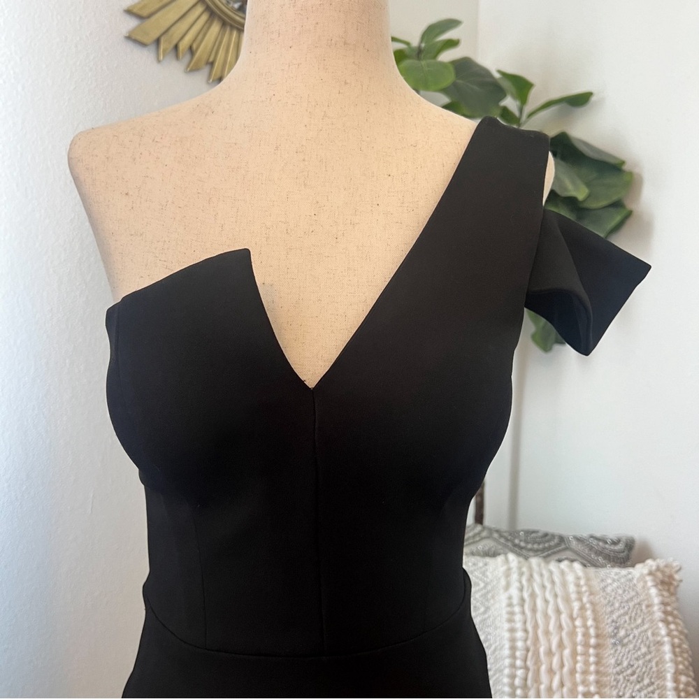 AQUA One-Shoulder Ruffled Gown - Picture 8 of 13